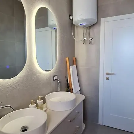 Apartment Viki's